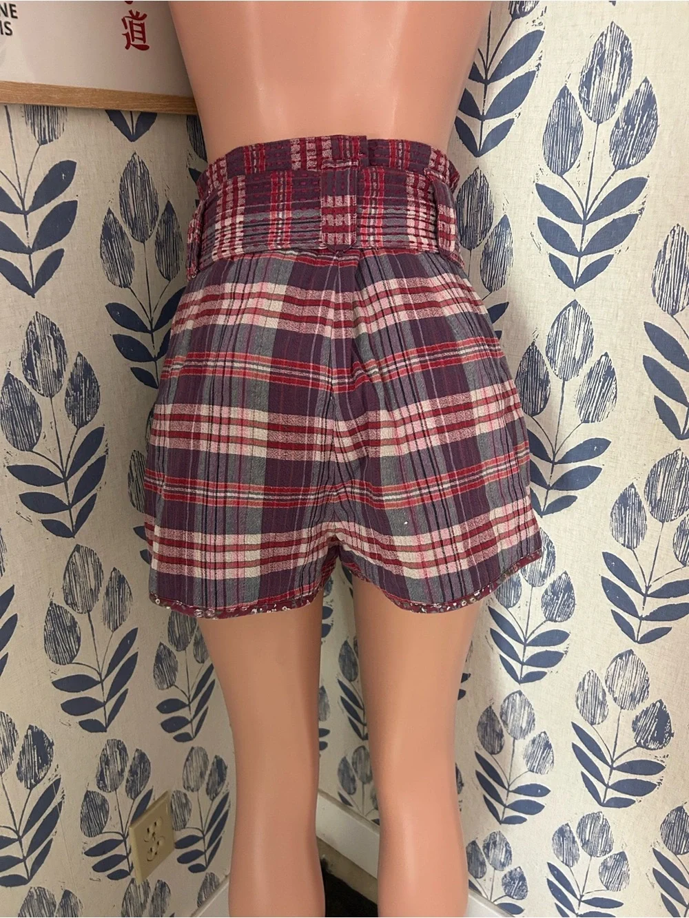 Sezane Plaid High-Waist Tie Shorts - Red Gray